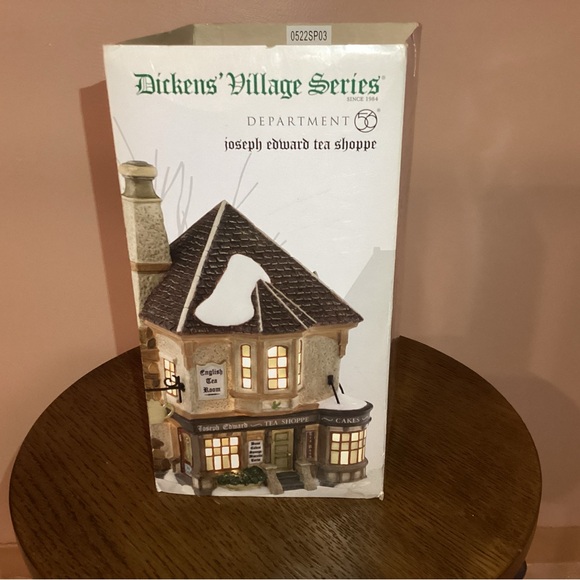 Dept 56 Dickens Village Joseph Edward Tea Shoppe - Picture 9 of 13